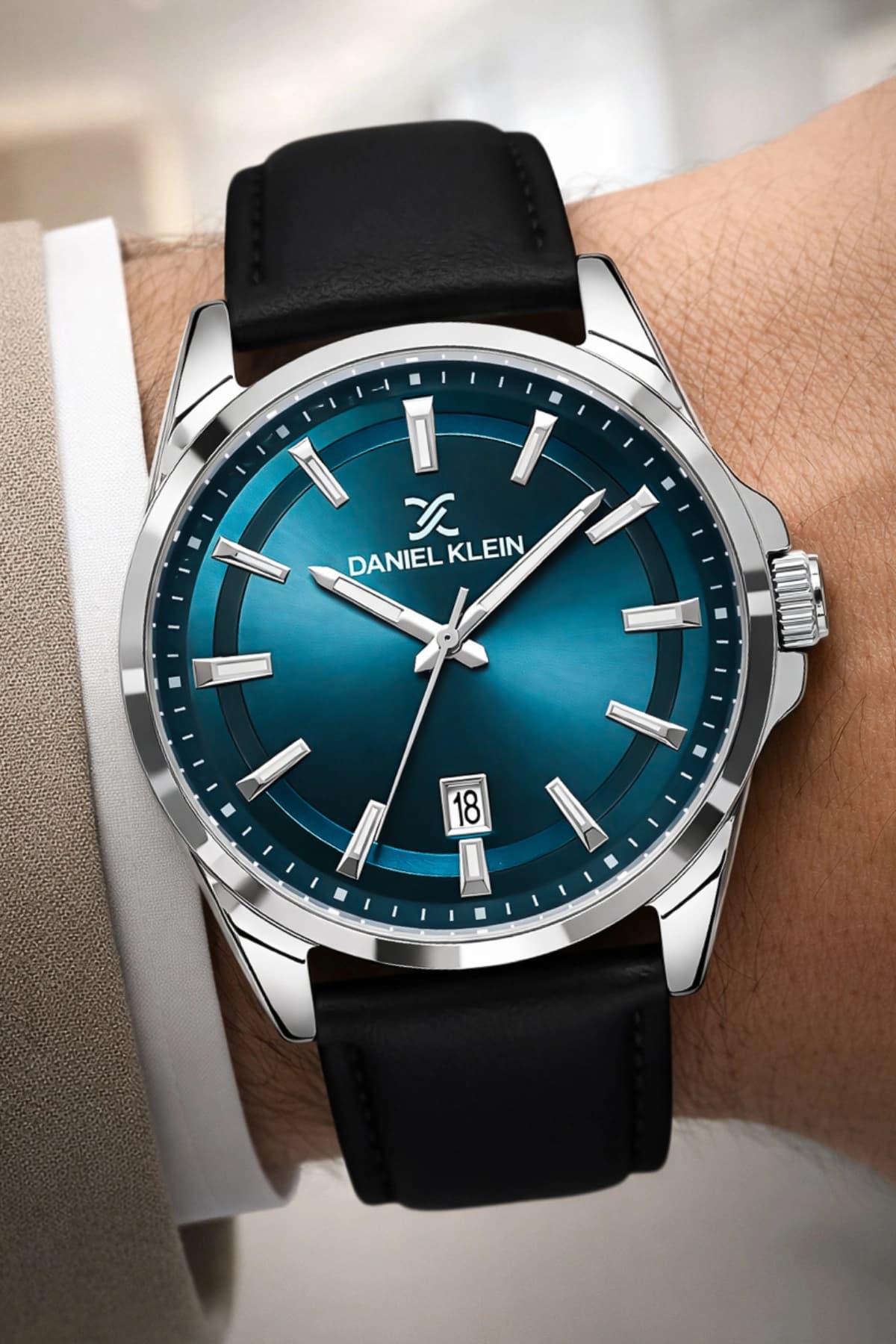 ساعت مچی مردانه Daniel Klein بند چرمی کیس فولادی تقویمدار مشکی مدل zmdk1211 ساعت مچی مردانه Daniel Klein بند چرمی کیس فولادی تقویمدار مشکی مدل zmdk1211