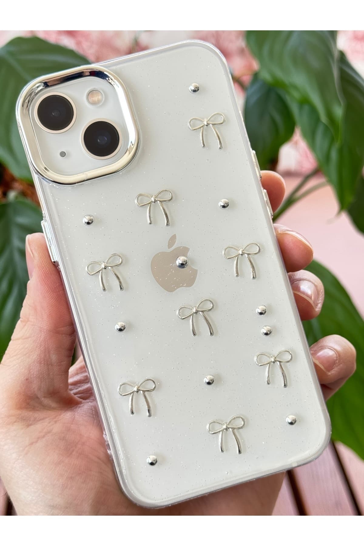 قاب گوشی Fibaks طرح فیونک شفاف نقرهای برجستگی دوربین مدل iPhone 13/14/15 قاب گوشی Fibaks طرح فیونک شفاف نقرهای برجستگی دوربین مدل iPhone 13/14/15
