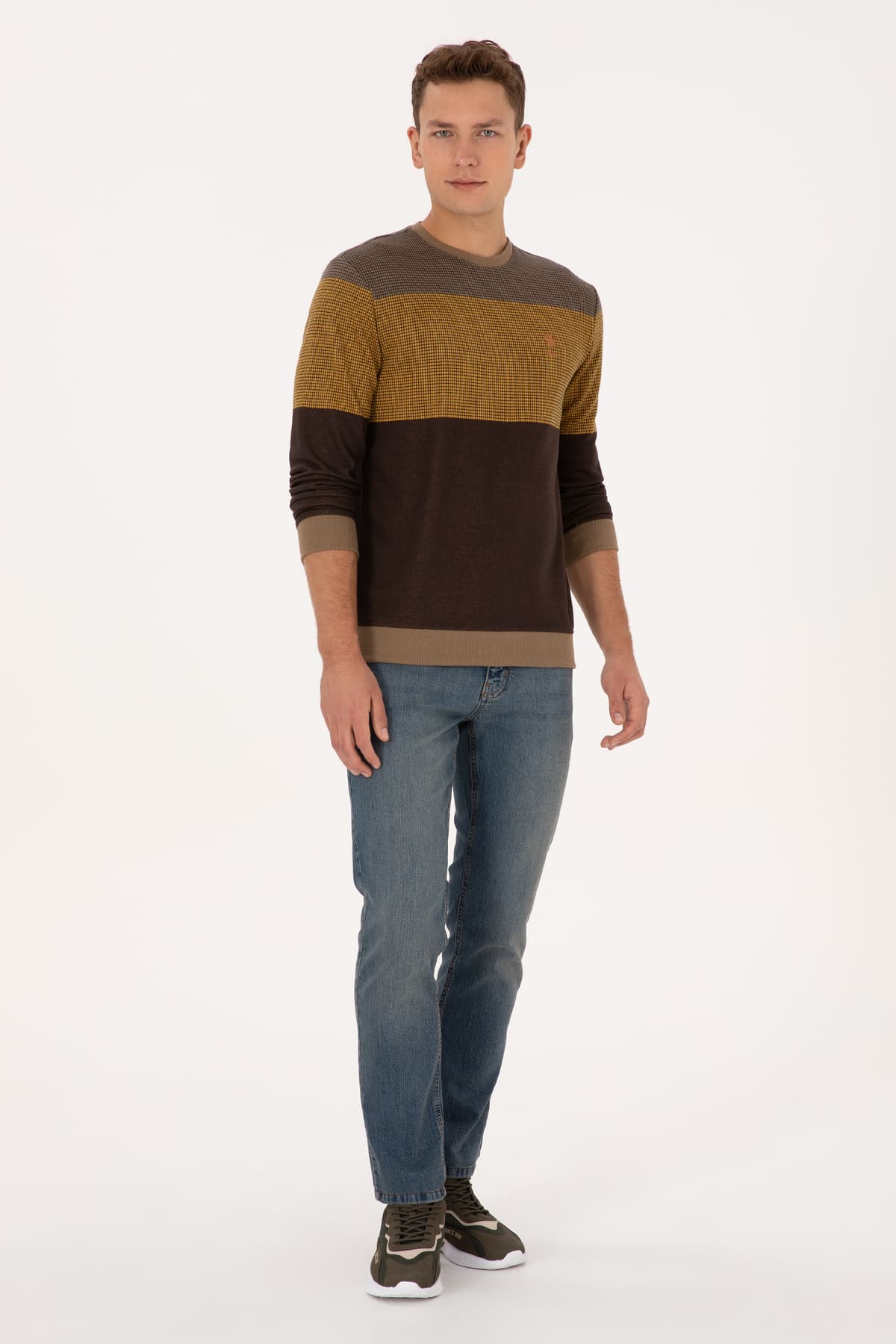 سوئیشرت مردانه U.S. Polo Assn. فیت معمولی یقه گرد شتری مدل 50308912-VR233 سوئیشرت مردانه U.S. Polo Assn. فیت معمولی یقه گرد شتری مدل 50308912-VR233