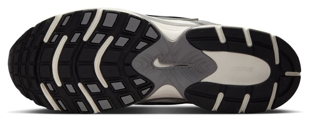 کفش ورزشی مردانه Nike سفید مدل V5 RNR HJ5228 009 کفش ورزشی مردانه Nike سفید مدل V5 RNR HJ5228 009
