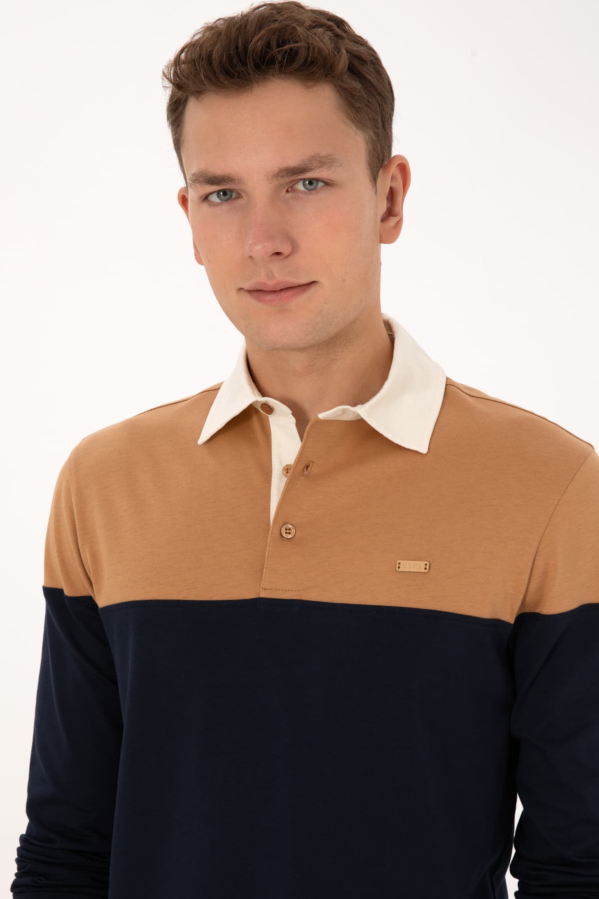 سویشرت مردانه U.S. Polo Assn. فیت معمولی یقه پولو شتری مدل 50316428-VR015 سویشرت مردانه U.S. Polo Assn. فیت معمولی یقه پولو شتری مدل 50316428-VR015