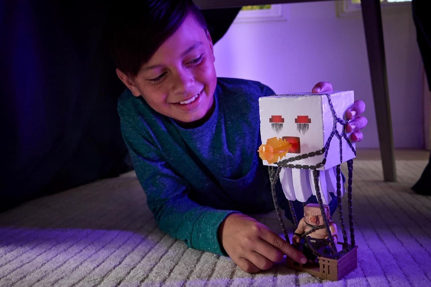 اکشن فیگور Mattel Minecraft الهامگرفته از فیلم نور صدا پرتاب گوی آتشین مدل JFB69 اکشن فیگور Mattel Minecraft الهامگرفته از فیلم نور صدا پرتاب گوی آتشین مدل JFB69