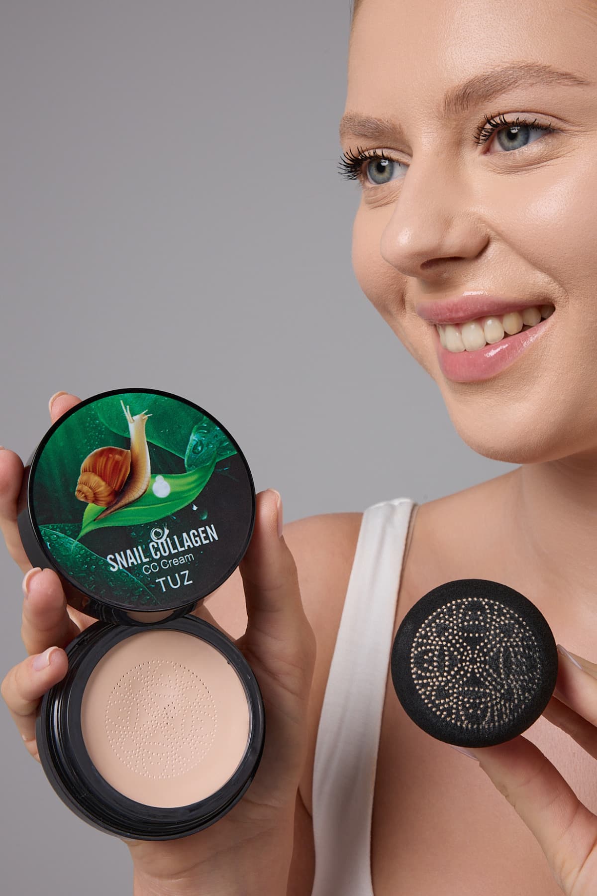 فوندیشن Lady Beauty با عصاره حلزون و نمک همراه اسفنج قارچیشکل فوندیشن Lady Beauty با عصاره حلزون و نمک همراه اسفنج قارچیشکل