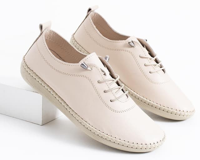 کفش زنانه Moda Pie چرم طبیعی بژ زیره دوختی مدل Negade کفش زنانه Moda Pie چرم طبیعی بژ زیره دوختی مدل Negade