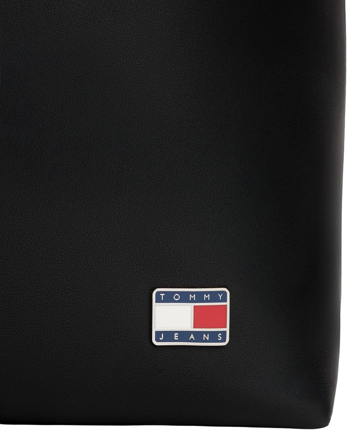 کیف توت زنانه Tommy Jeans مشکی تک سایز مدل TJW COOL TOTE BAG کیف توت زنانه Tommy Jeans مشکی تک سایز مدل TJW COOL TOTE BAG