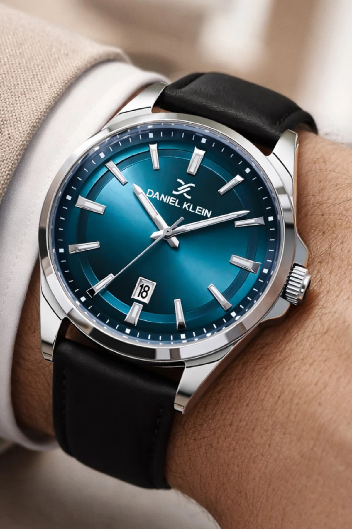 ساعت مچی مردانه Daniel Klein بند چرمی کیس فولادی تقویمدار مشکی مدل zmdk1211 ساعت مچی مردانه Daniel Klein بند چرمی کیس فولادی تقویمدار مشکی مدل zmdk1211