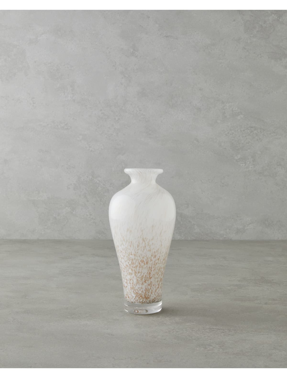 گلدان شیشهای English Home سری Elegante سفید 20,5 cm گلدان شیشهای English Home سری Elegante سفید 20,5 cm