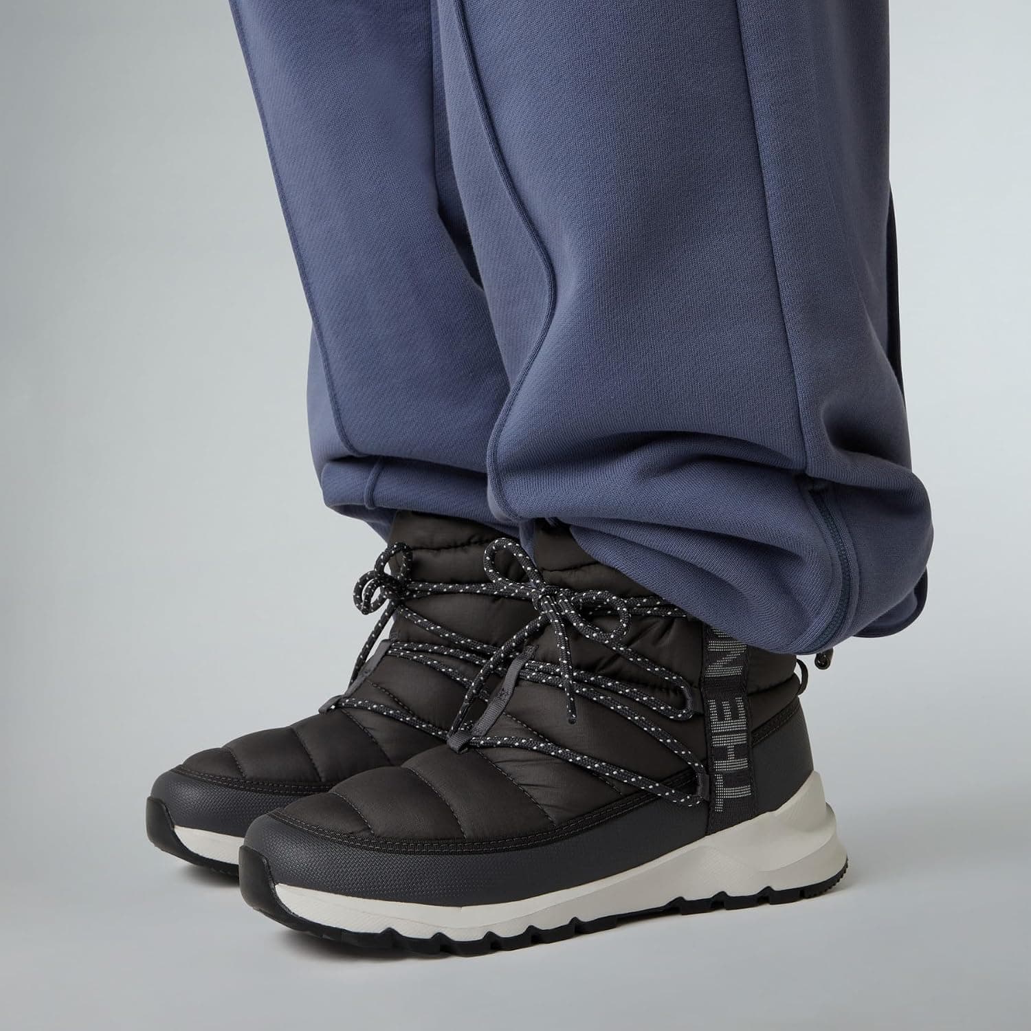 بوت برفی زنانه The North Face بندی ضدآب Thermoball مدل NF0A5LWDCIH1 بوت برفی زنانه The North Face بندی ضدآب Thermoball مدل NF0A5LWDCIH1