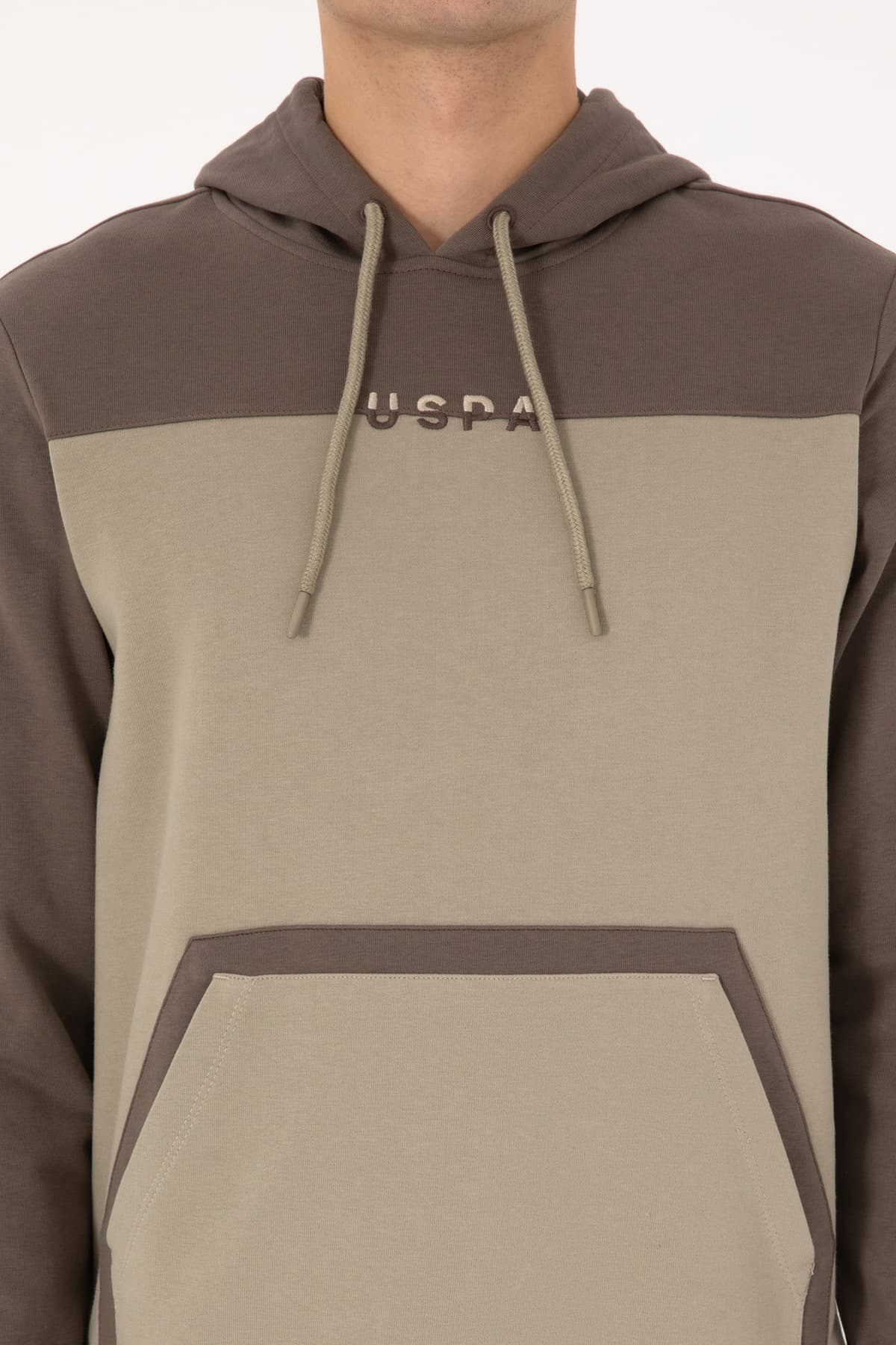 سوئیشرت مردانه U.S. Polo Assn. با کلاه فیت معمولی قهوهای روشن مدل 50315453-VR052 سوئیشرت مردانه U.S. Polo Assn. با کلاه فیت معمولی قهوهای روشن مدل 50315453-VR052