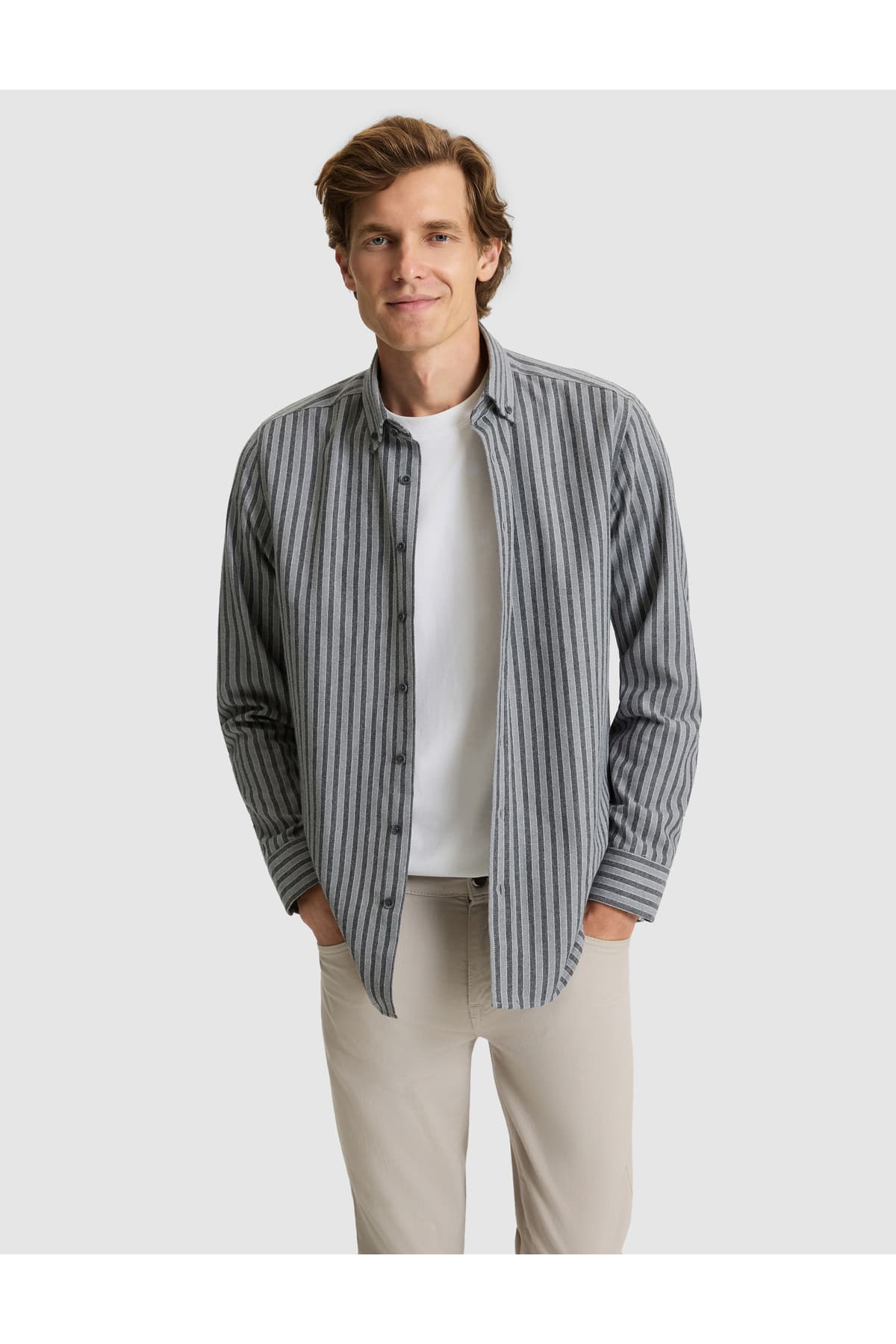 پیراهن مردانه Pierre Cardin خاکستری خطدار فیت معمولی آستین بلند مدل 50316710-VR024 پیراهن مردانه Pierre Cardin خاکستری خطدار فیت معمولی آستین بلند مدل 50316710-VR024