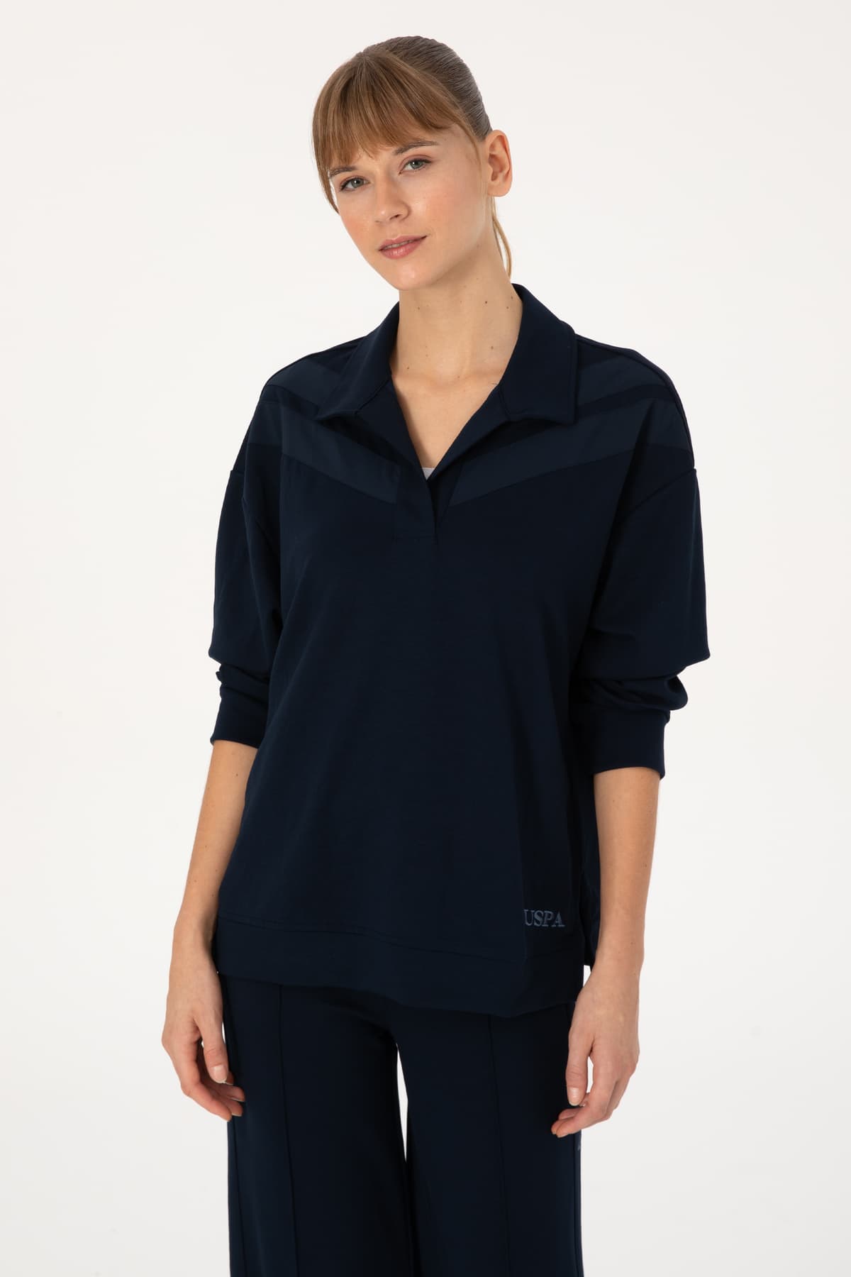 سوئیشرت زنانه U.S. Polo Assn. سرمهای یقه پولو مدل 50309082-VR033 سوئیشرت زنانه U.S. Polo Assn. سرمهای یقه پولو مدل 50309082-VR033