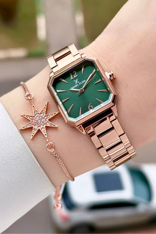 ساعت مچی زنانه Daniel Klein صفحه سبز بند رز 26 میلیمتر ساعت مچی زنانه Daniel Klein صفحه سبز بند رز 26 میلیمتر