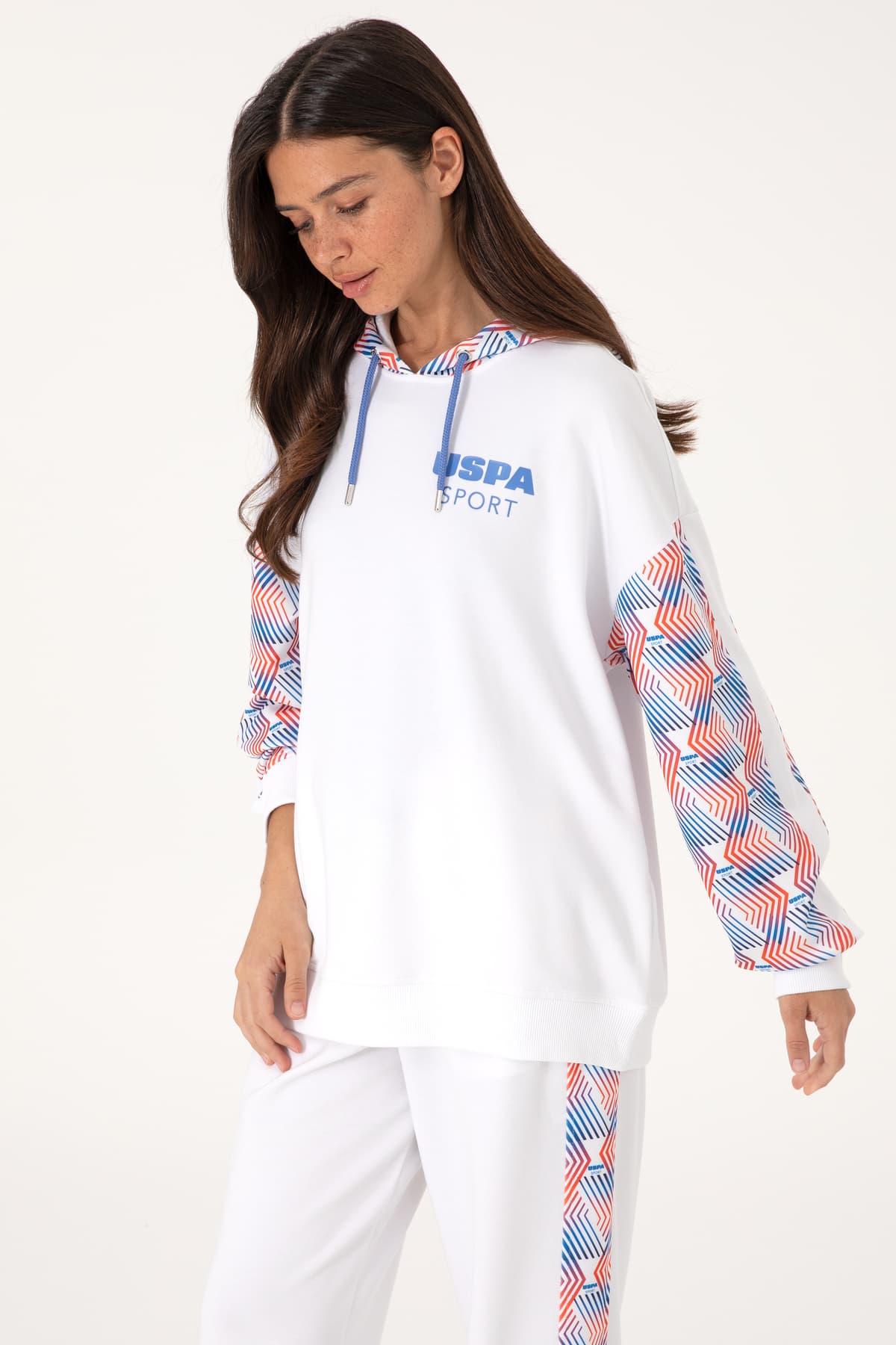 سوئیشرت زنانه U.S. Polo Assn. سفید با ترکیب مودال کلاهدار مدل 50300694-VR013 سوئیشرت زنانه U.S. Polo Assn. سفید با ترکیب مودال کلاهدار مدل 50300694-VR013