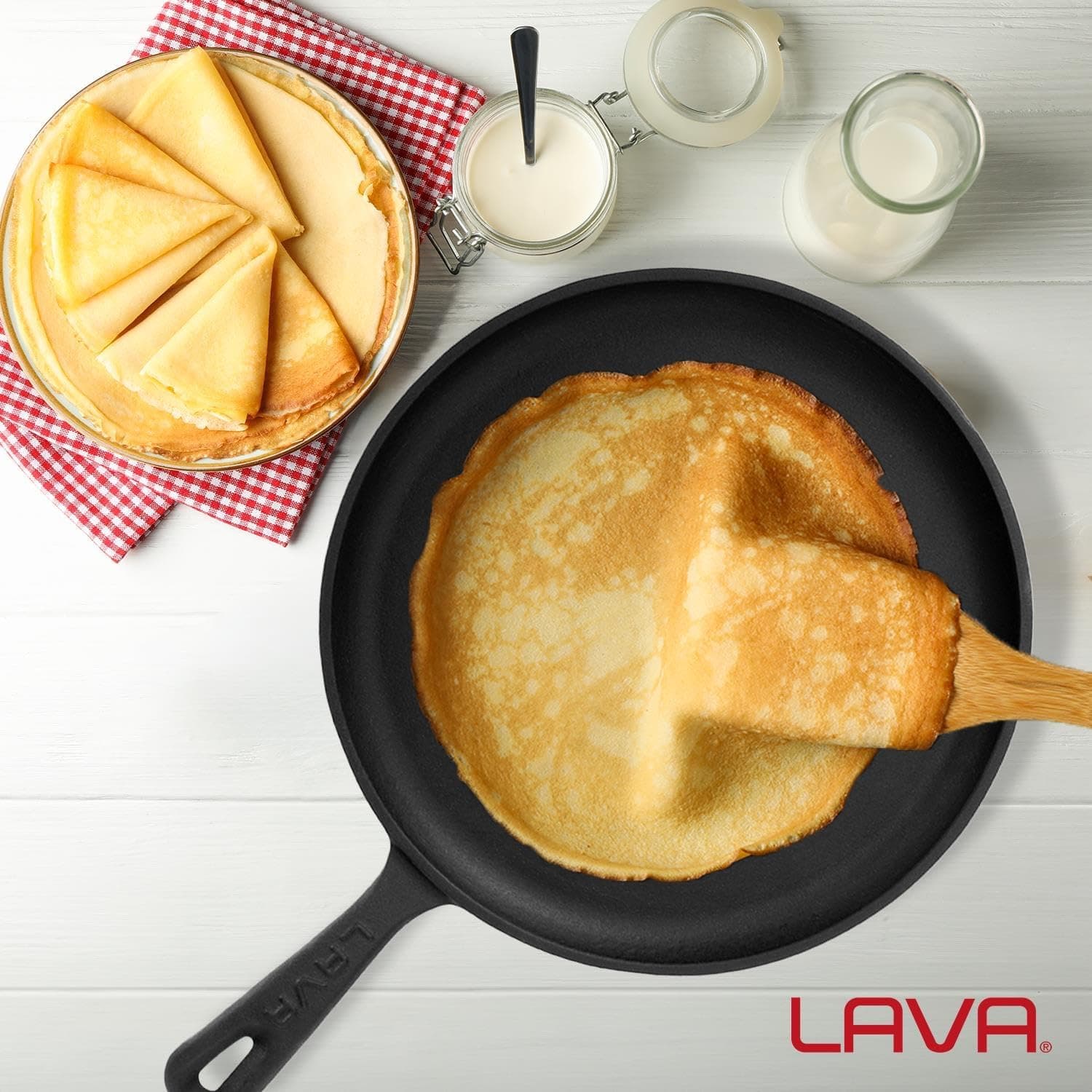 تاوه چدنی کرپ پیتزا و پنکیک LAVA گرد دسته فلزی 26cm مشکی تاوه چدنی کرپ پیتزا و پنکیک LAVA گرد دسته فلزی 26cm مشکی