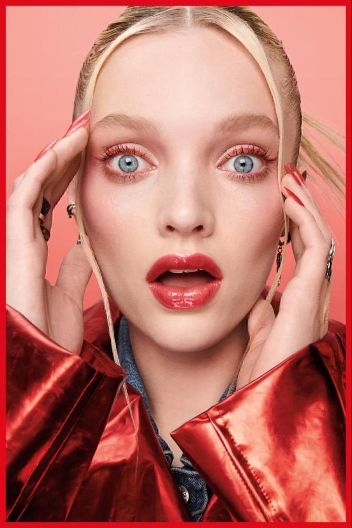 گلوس لب حجمدهنده Maybelline New York Lifter Plump مدل 003 Pink Sting گلوس لب حجمدهنده Maybelline New York Lifter Plump مدل 003 Pink Sting