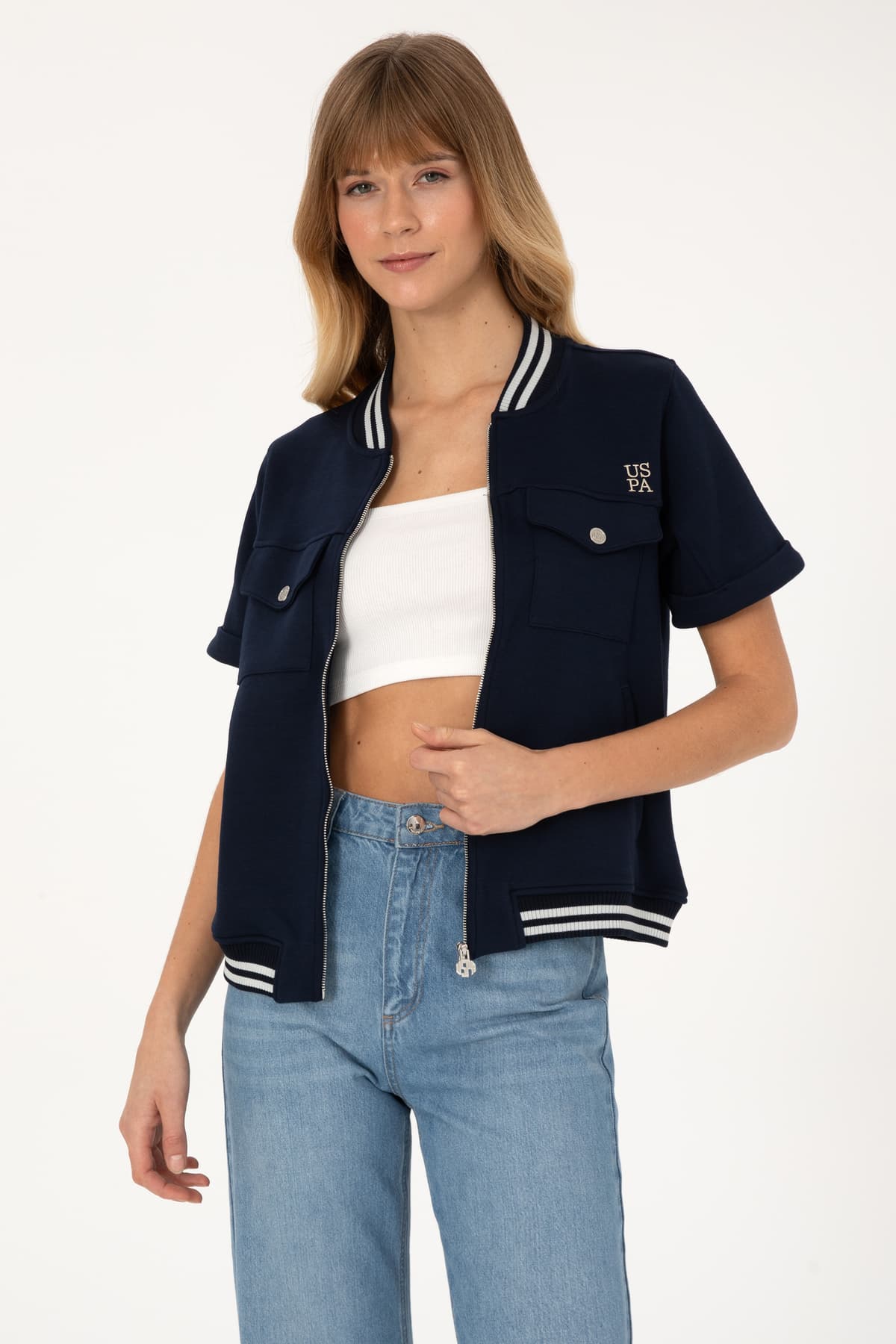 سوئیشرت زنانه U.S. Polo Assn. سرمهای آستین کوتاه زیپدار یقه گرد مدل 50309093-VR033 سوئیشرت زنانه U.S. Polo Assn. سرمهای آستین کوتاه زیپدار یقه گرد مدل 50309093-VR033