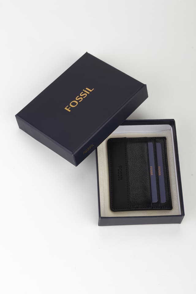 کیف کارتخور مردانه Fossil چرم طبیعی %100 کیف کارتخور مردانه Fossil چرم طبیعی %100