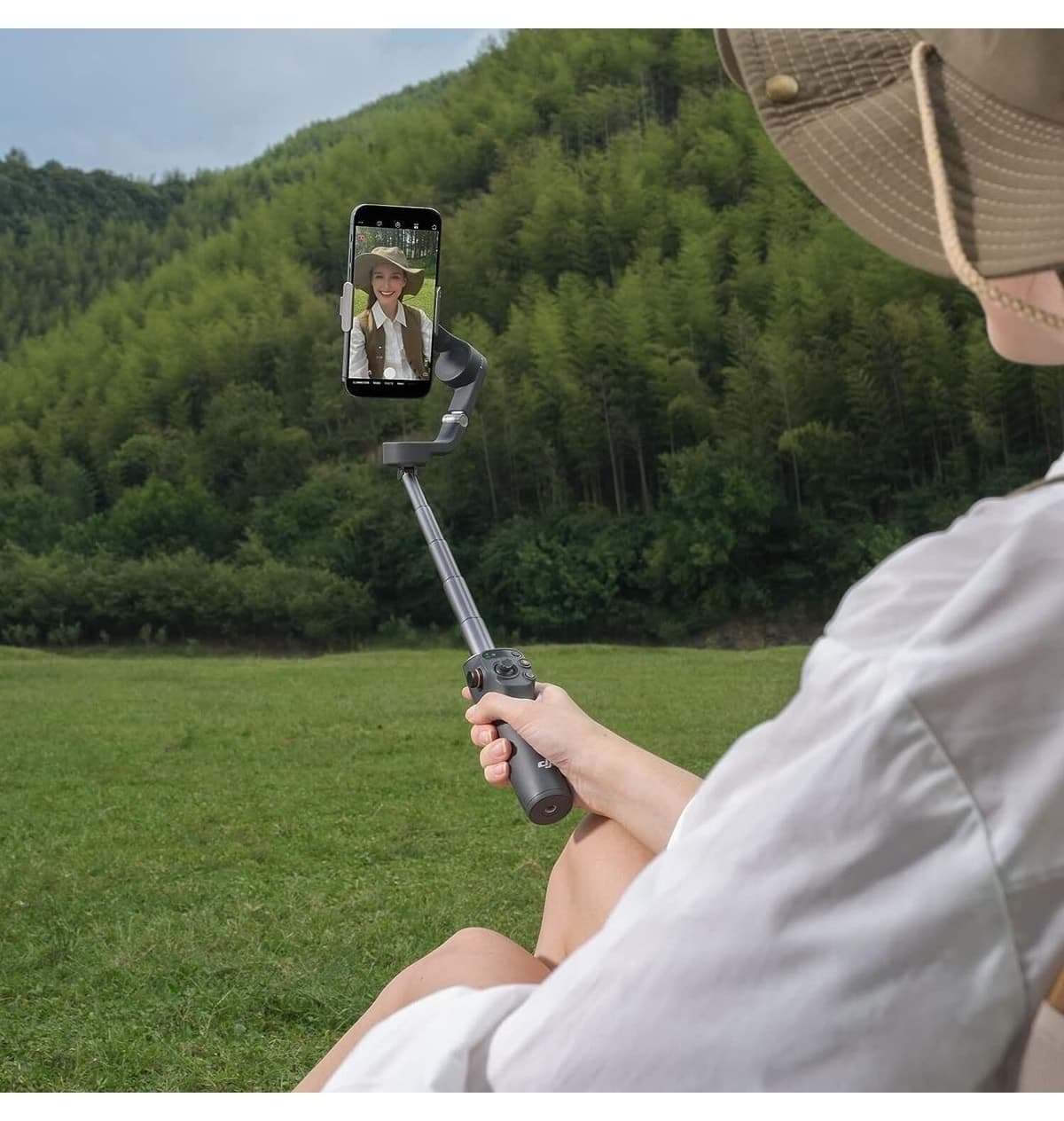 گیمبال تثبیتکننده موبایل DJI مدل Osmo Mobile 6 گیمبال تثبیتکننده موبایل DJI مدل Osmo Mobile 6