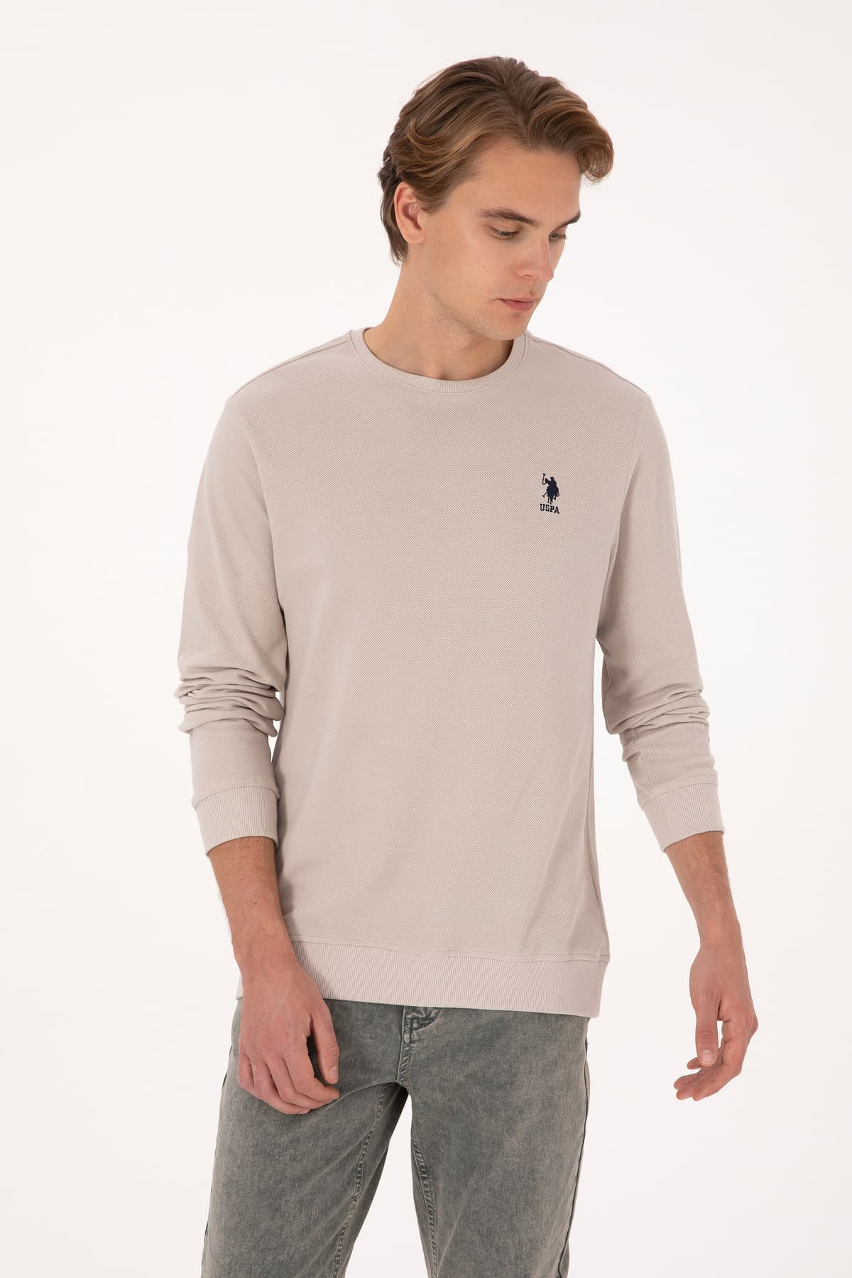 سوئیشرت مردانه U.S. Polo Assn. فیت معمولی یقه گرد سنگی مدل 50310310-VR049 سوئیشرت مردانه U.S. Polo Assn. فیت معمولی یقه گرد سنگی مدل 50310310-VR049
