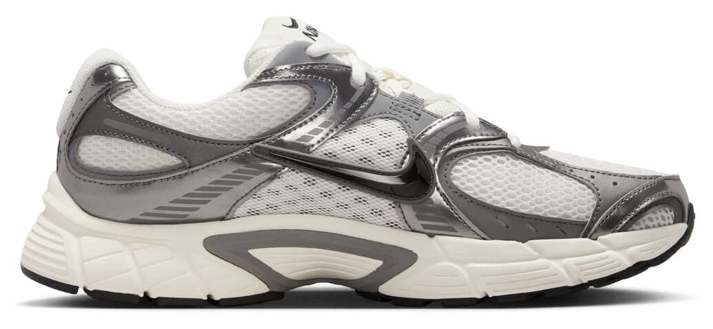 کفش ورزشی مردانه Nike سفید مدل V5 RNR HJ5228 009 کفش ورزشی مردانه Nike سفید مدل V5 RNR HJ5228 009