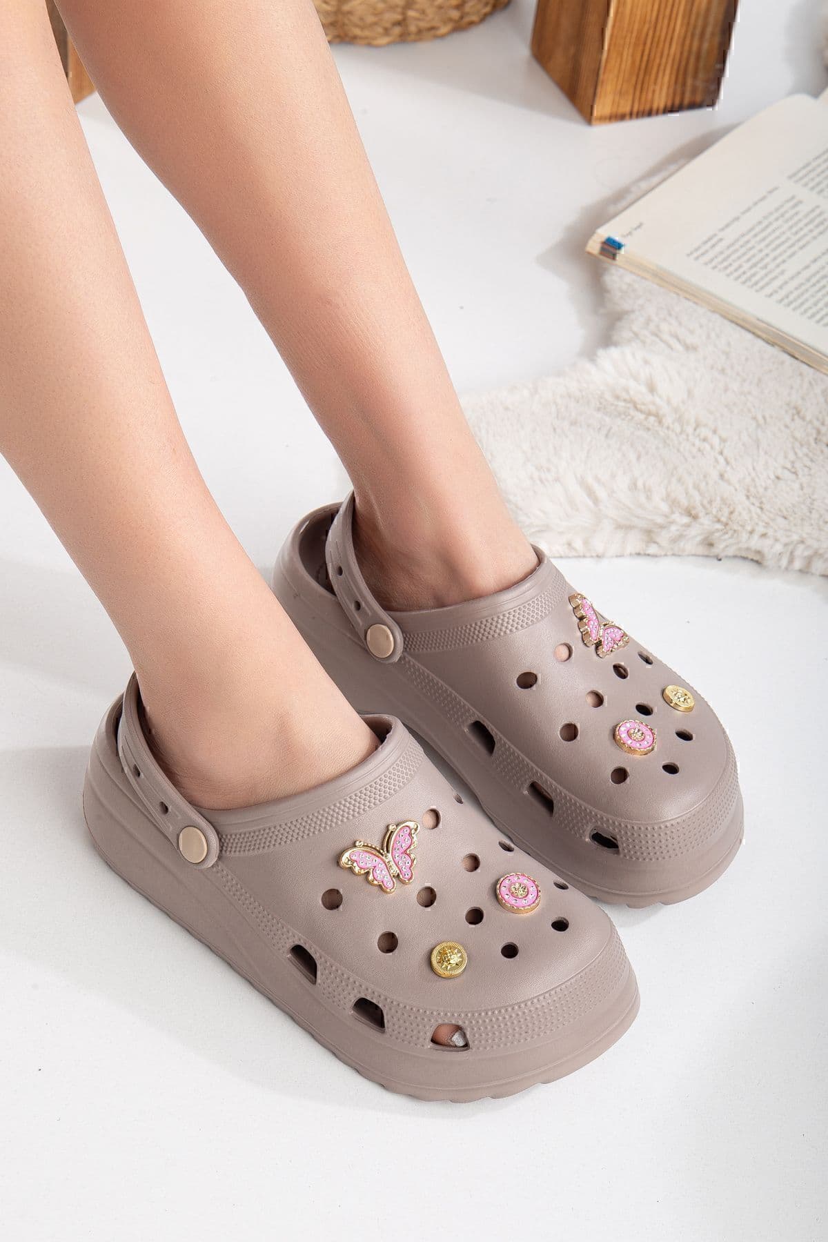 دمپایی بیمارستانی زنانه PLN SHOES مخصوص آشپز پرستار پزشک با کف راحت دمپایی بیمارستانی زنانه PLN SHOES مخصوص آشپز پرستار پزشک با کف راحت