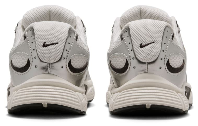 کفش ورزشی یونیسکس Nike دویدن، پیادهروی و روزمره مدل V5 RNR کفش ورزشی یونیسکس Nike دویدن، پیادهروی و روزمره مدل V5 RNR