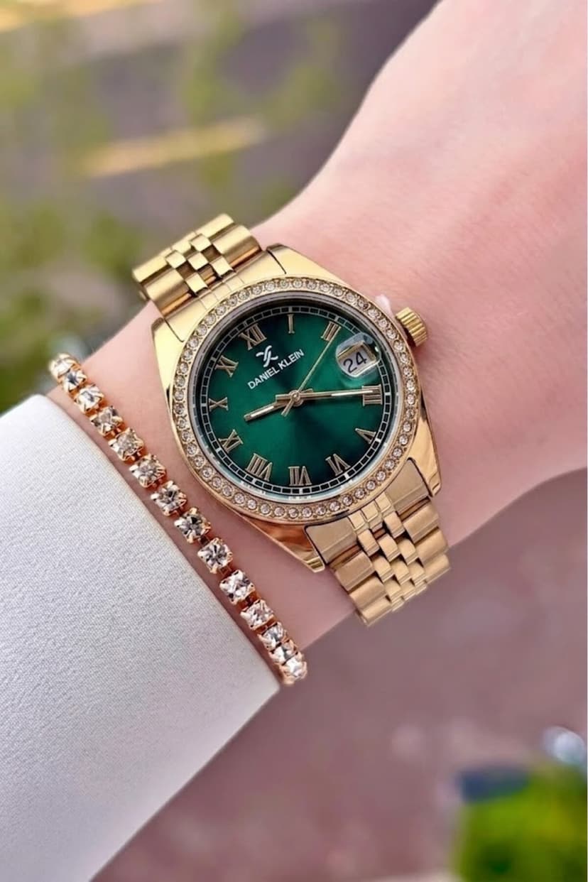 ساعت مچی زنانه Daniel Klein با صفحه سبز و بند طلایی 32,5 mm ساعت مچی زنانه Daniel Klein با صفحه سبز و بند طلایی 32,5 mm