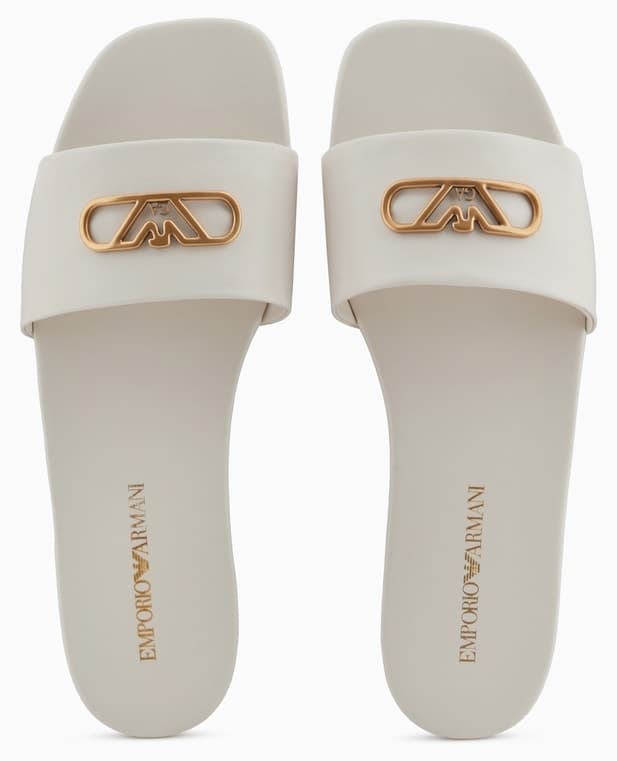 دمپایی زنانه Emporio Armani تک بند ضخیم زیره تخت نازک سفید دمپایی زنانه Emporio Armani تک بند ضخیم زیره تخت نازک سفید
