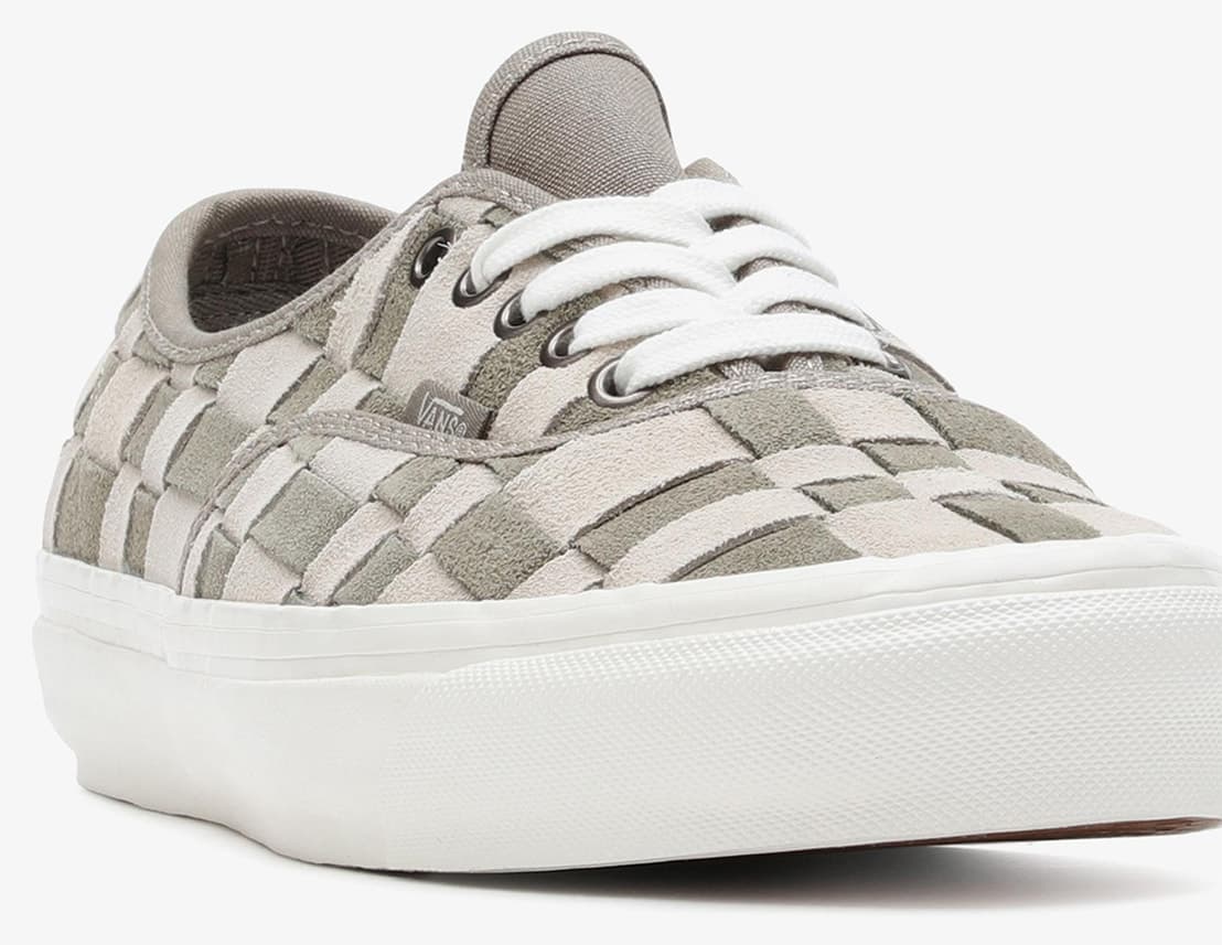 کفش اسنیکر زنانه Vans مدل Authentic 44 Dx کفش اسنیکر زنانه Vans مدل Authentic 44 Dx