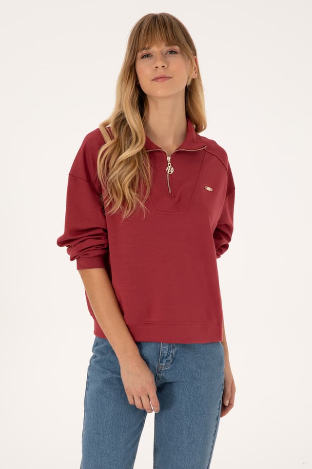 سوئیشرت زنانه U.S. Polo Assn. یقه ایستاده زیپدار توتفرنگی تیره مدل 50309472-VR104 سوئیشرت زنانه U.S. Polo Assn. یقه ایستاده زیپدار توتفرنگی تیره مدل 50309472-VR104