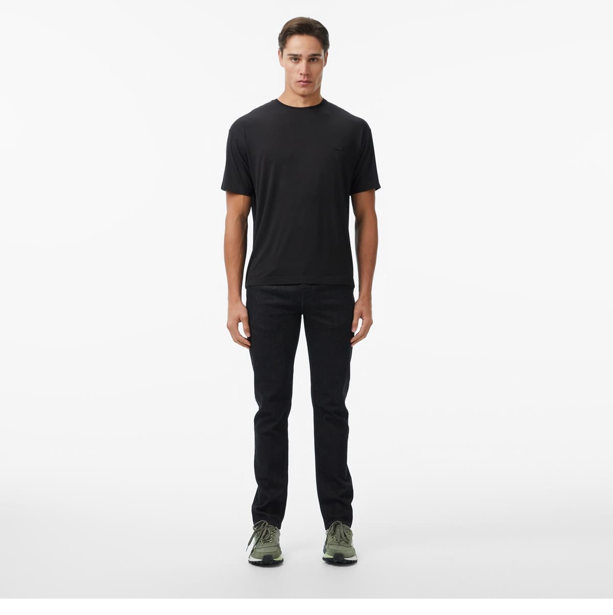 تیشرت مردانه Lacoste یقهگرد فیت آزاد مشکی تیشرت مردانه Lacoste یقهگرد فیت آزاد مشکی