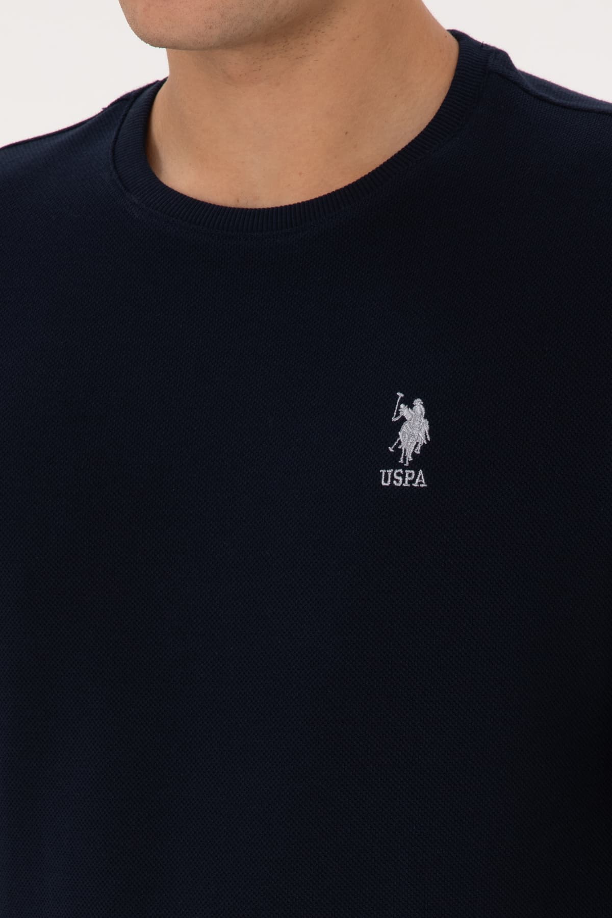 سوئیشرت مردانه U.S. Polo Assn. یقه گرد فیت معمولی سرمهای مدل 50310310-VR033 سوئیشرت مردانه U.S. Polo Assn. یقه گرد فیت معمولی سرمهای مدل 50310310-VR033