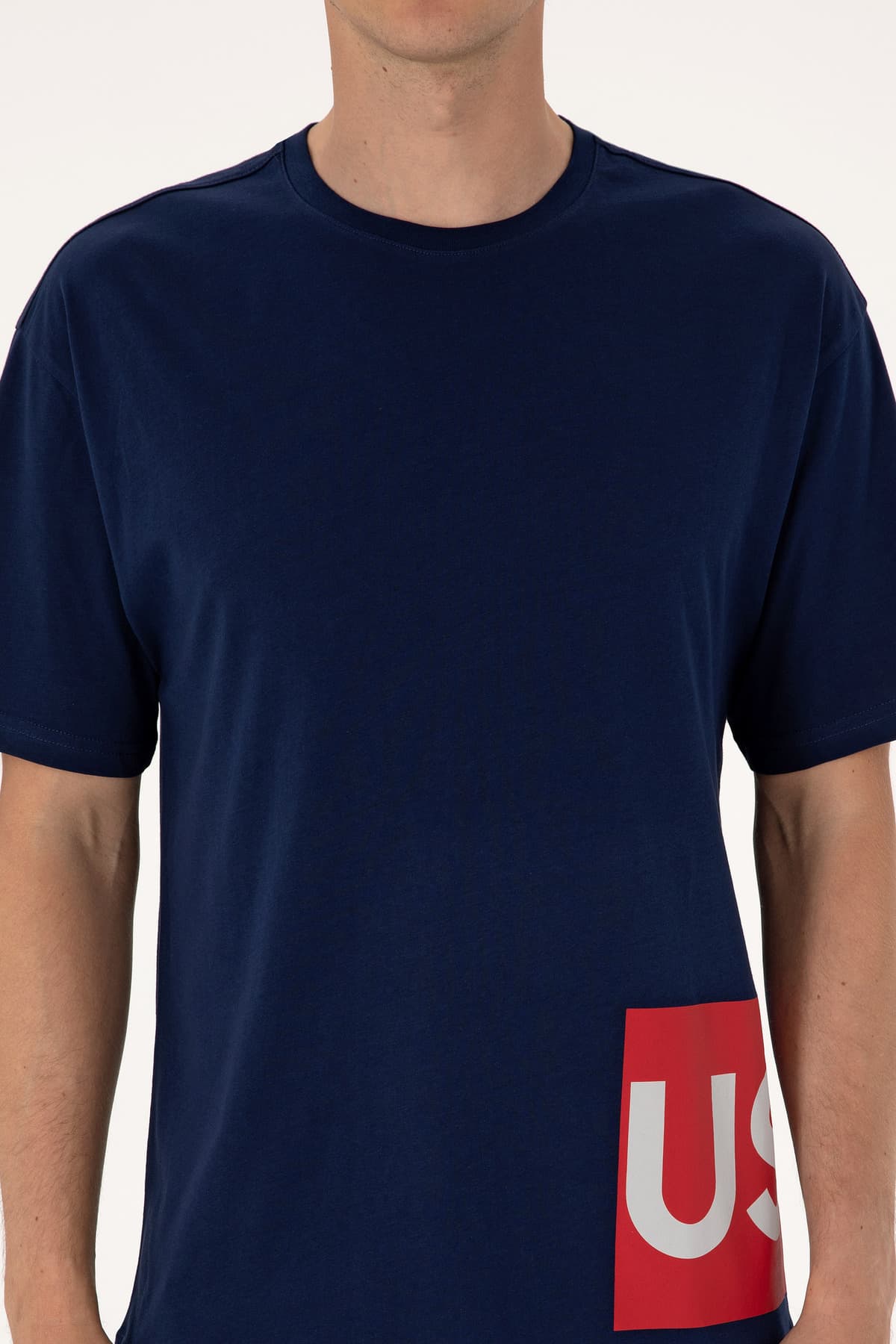 تیشرت مردانه U.S. Polo Assn. فیت راحت یقه گرد سرمهای مدل 50306879-VR033 تیشرت مردانه U.S. Polo Assn. فیت راحت یقه گرد سرمهای مدل 50306879-VR033