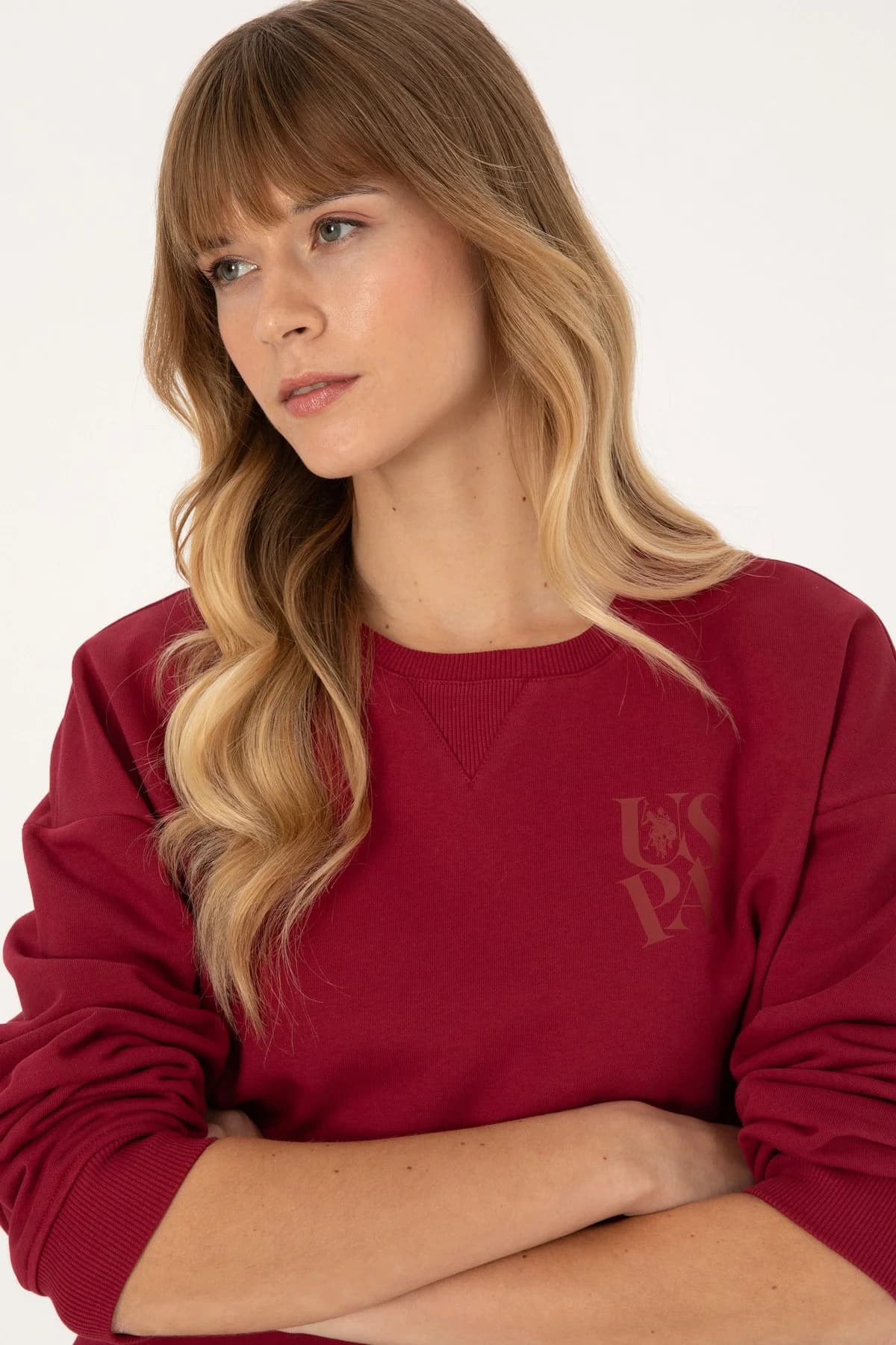 سوئیشرت زنانه U.S. Polo Assn. یقه گرد رنگ فرامبوازی تیره مدل 50307787-VR104 سوئیشرت زنانه U.S. Polo Assn. یقه گرد رنگ فرامبوازی تیره مدل 50307787-VR104
