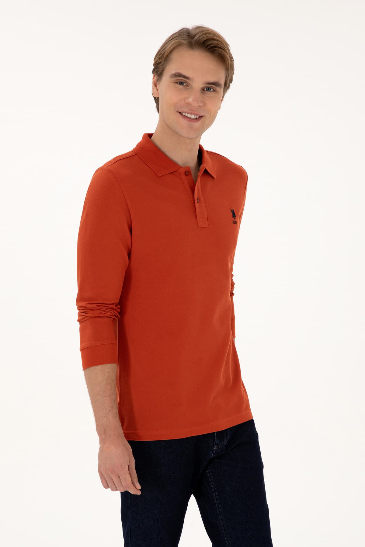 سویشرت مردانه U.S. Polo Assn. فیت معمولی یقه پولو قرمز آجری بیسیک مدل 50307757-VR031 سویشرت مردانه U.S. Polo Assn. فیت معمولی یقه پولو قرمز آجری بیسیک مدل 50307757-VR031