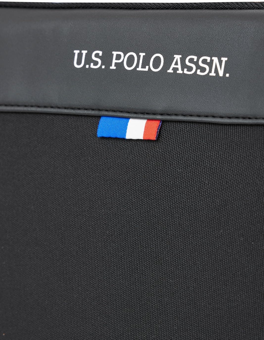 کیف اسناد یونیسکس U.S. POLO ASSN با بخش لپتاپ مدل 23698 مشکی کیف اسناد یونیسکس U.S. POLO ASSN با بخش لپتاپ مدل 23698 مشکی