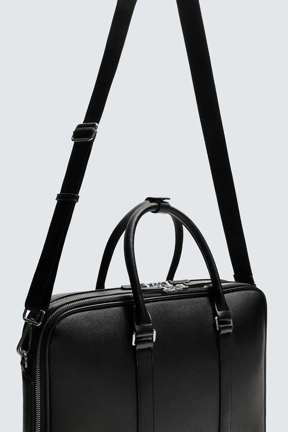 کیف اداری ZARA بافتدار مشکی سایز استاندارد کیف اداری ZARA بافتدار مشکی سایز استاندارد