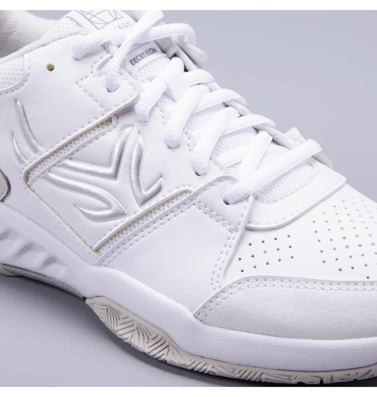 کفش تنیس زنانه Decathlon Artengo سفید مدل TS 160 کفش تنیس زنانه Decathlon Artengo سفید مدل TS 160