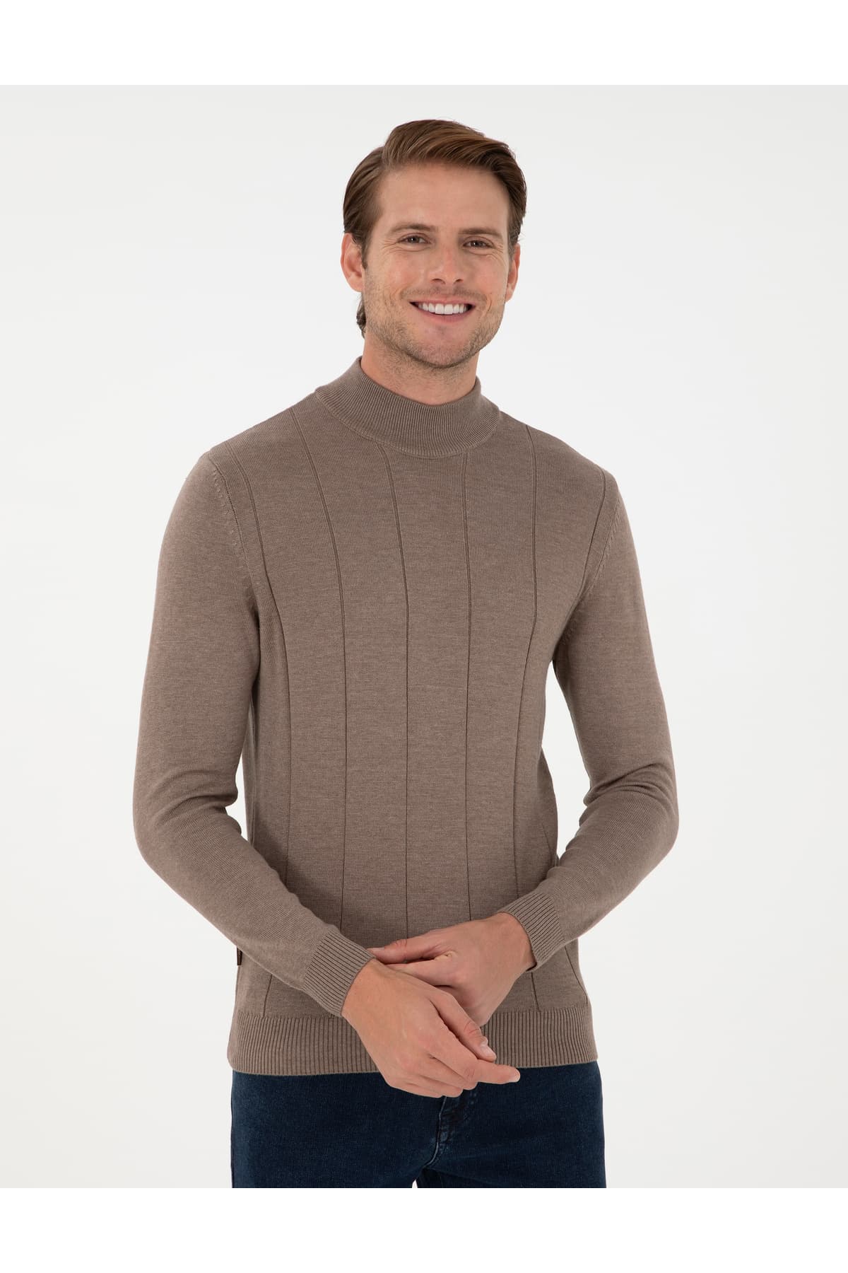 پلیور مردانه Pierre Cardin بافت Slim Fit یقه نیمبالاپوش رنگ ملانژ ویزون مدل 50300460-VR174 پلیور مردانه Pierre Cardin بافت Slim Fit یقه نیمبالاپوش رنگ ملانژ ویزون مدل 50300460-VR174