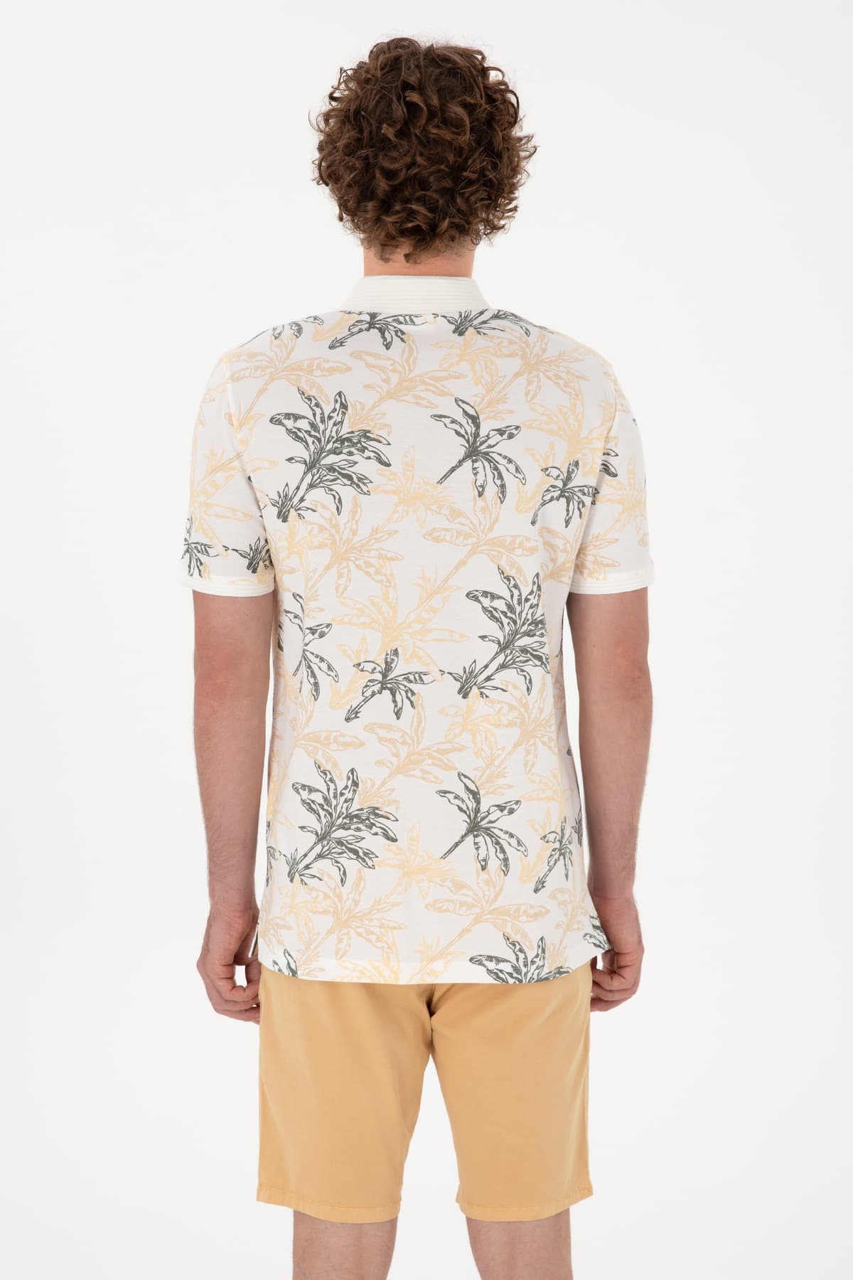 تیشرت مردانه U.S. Polo Assn. فیت معمولی یقه پولو سفید مدل 50300401-VR013 تیشرت مردانه U.S. Polo Assn. فیت معمولی یقه پولو سفید مدل 50300401-VR013