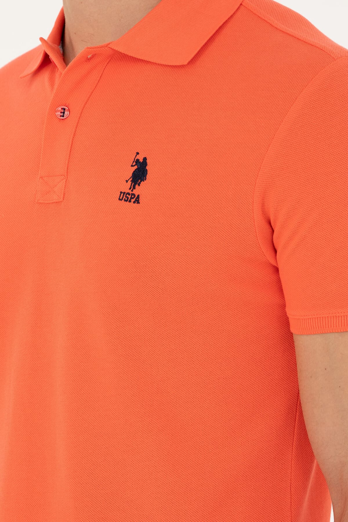 تیشرت مردانه U.S. Polo Assn. اسلیم فیت یقه پولو رنگ گل انار بیسیک مدل 50279613-VR039 تیشرت مردانه U.S. Polo Assn. اسلیم فیت یقه پولو رنگ گل انار بیسیک مدل 50279613-VR039