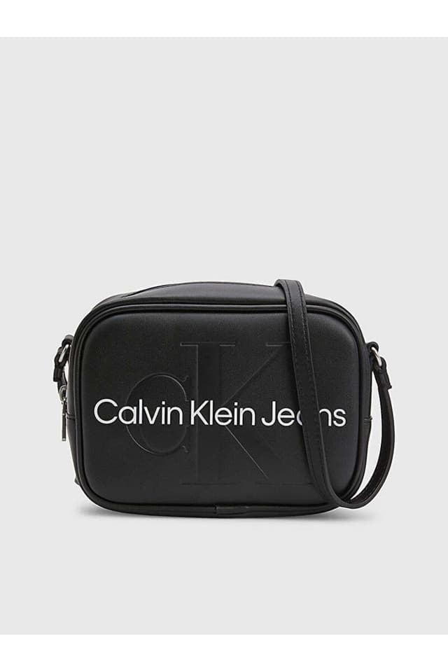 کیف دوشی مینی زنانه Calvin Klein مدل Camera کیف دوشی مینی زنانه Calvin Klein مدل Camera