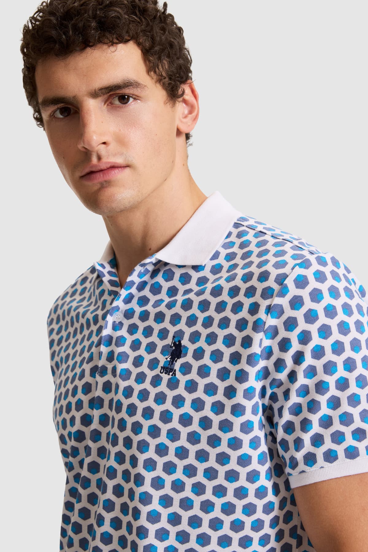 تیشرت یقه پولو مردانه U.S. Polo Assn. سفید فیت معمولی مدل 50326962-VR013 تیشرت یقه پولو مردانه U.S. Polo Assn. سفید فیت معمولی مدل 50326962-VR013
