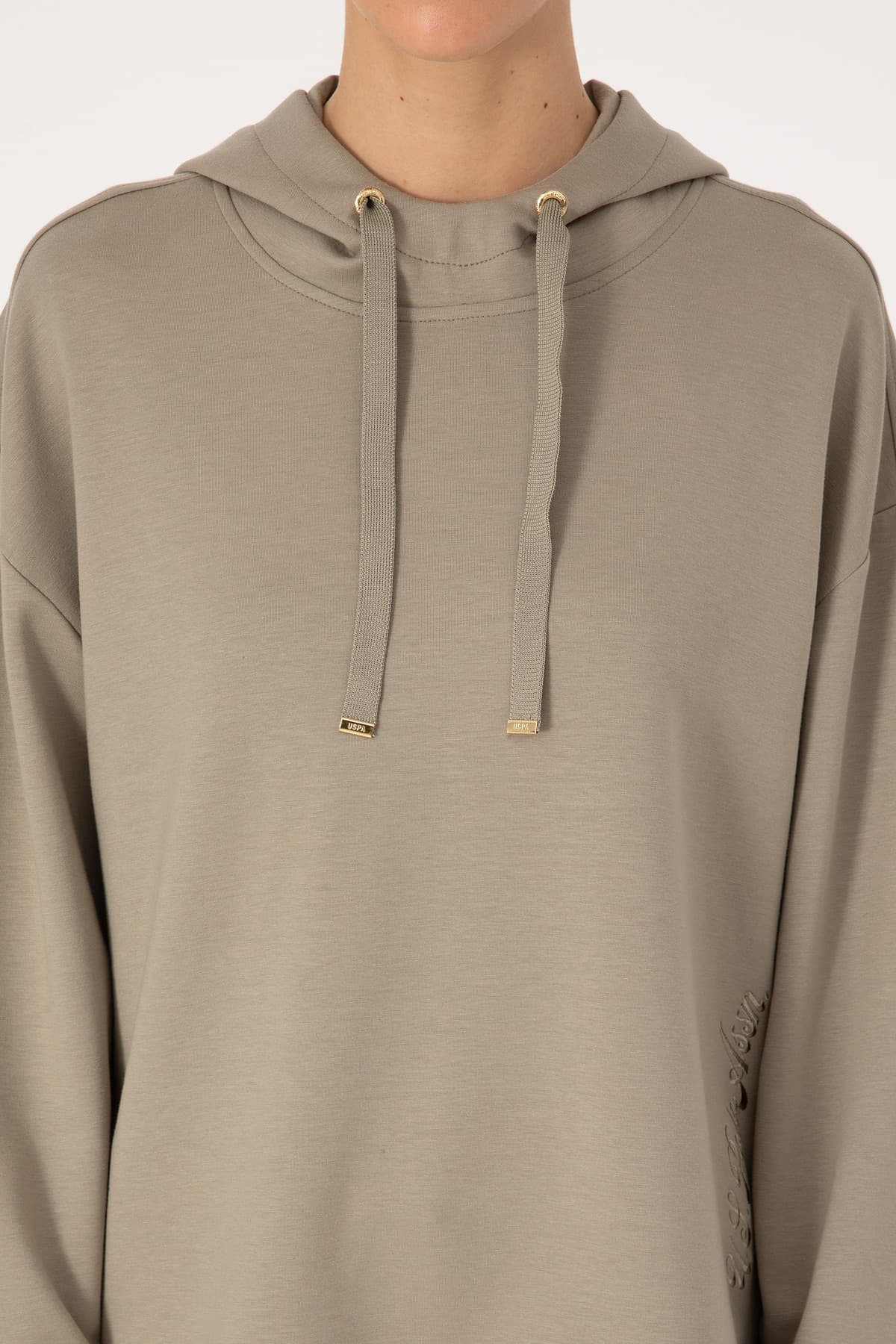 سوئیشرت زنانه U.S. Polo Assn. کلاهدار مودال ترکیبی خاکی روشن مدل 50313561-VR183 سوئیشرت زنانه U.S. Polo Assn. کلاهدار مودال ترکیبی خاکی روشن مدل 50313561-VR183