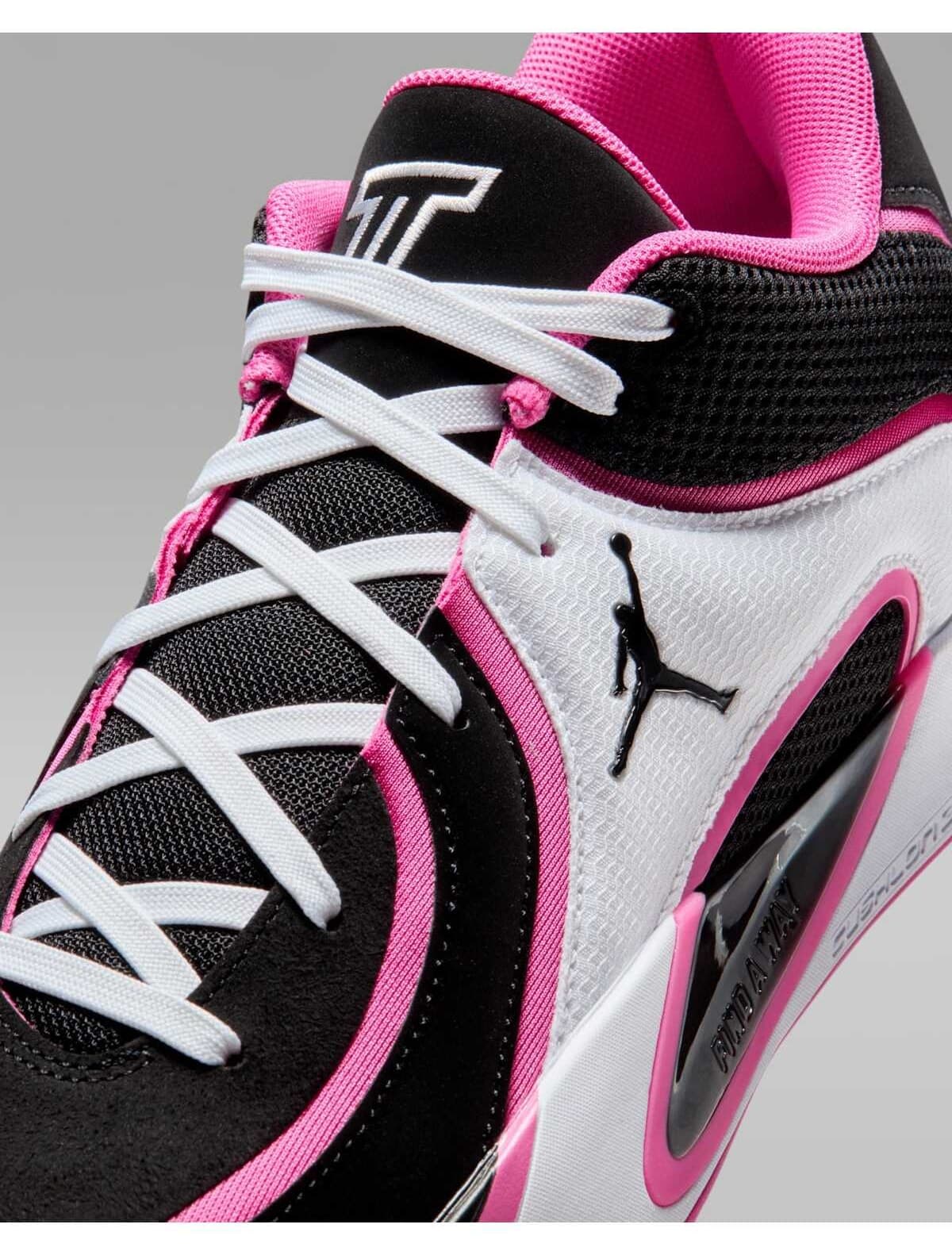 کفش بسکتبال یونیسکس Nike Jordan Tatum 4 مشکی صورتی کفش بسکتبال یونیسکس Nike Jordan Tatum 4 مشکی صورتی