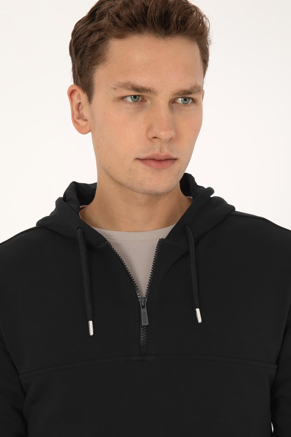 سوئیشرت مردانه U.S. Polo Assn. فیت معمولی نیم زیپ کلاهدار مشکی مدل 50316356-VR046 سوئیشرت مردانه U.S. Polo Assn. فیت معمولی نیم زیپ کلاهدار مشکی مدل 50316356-VR046
