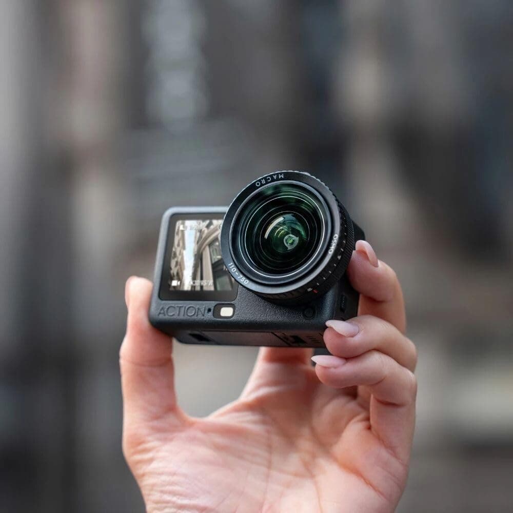 دوربین ورزشی DJI مدل Osmo Action 6 Adventure Combo دوربین ورزشی DJI مدل Osmo Action 6 Adventure Combo