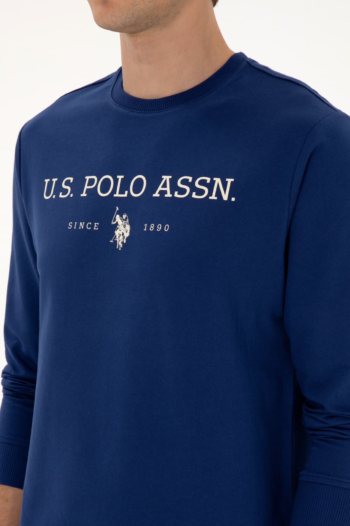 سوئیشرت مردانه U.S. Polo Assn. فیت معمولی یقه گرد نیلی نازک مدل 50313743-VR028 سوئیشرت مردانه U.S. Polo Assn. فیت معمولی یقه گرد نیلی نازک مدل 50313743-VR028