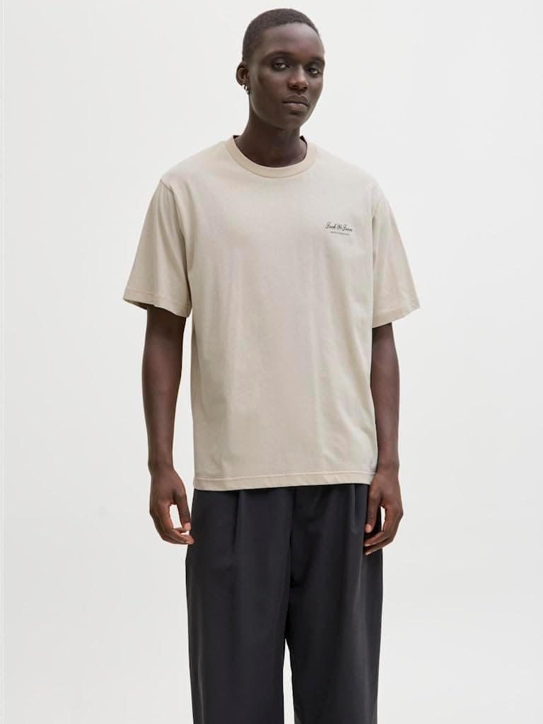 تیشرت مردانه JACK & JONES گرافیکی آستین کوتاه یقه گرد مدل Jjearchive تیشرت مردانه JACK & JONES گرافیکی آستین کوتاه یقه گرد مدل Jjearchive