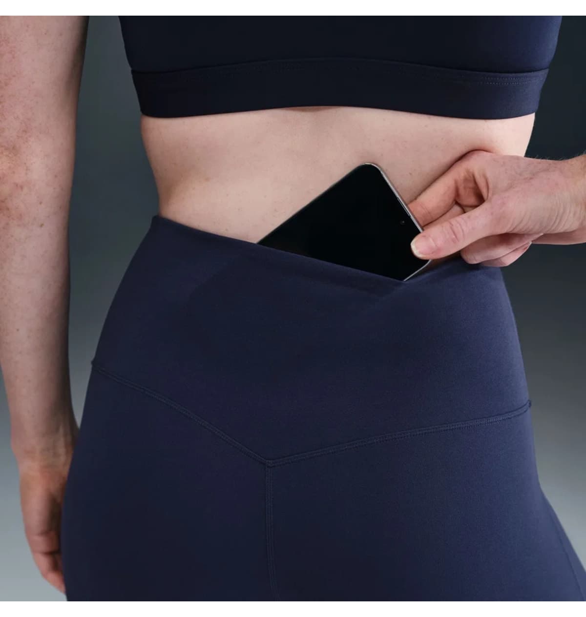 تایت زنانه Nike کمر بلند پاچه گشاد تمرینی Dri-Fit سرمهای مدل Zenvy تایت زنانه Nike کمر بلند پاچه گشاد تمرینی Dri-Fit سرمهای مدل Zenvy